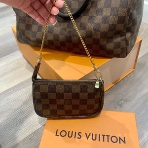 Louis Vuitton Damier Ebene Pochette